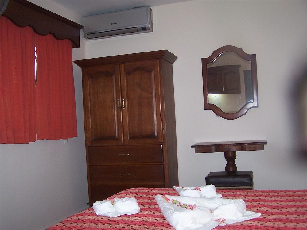 Hotel La Morada Санто Доминго Екстериор снимка