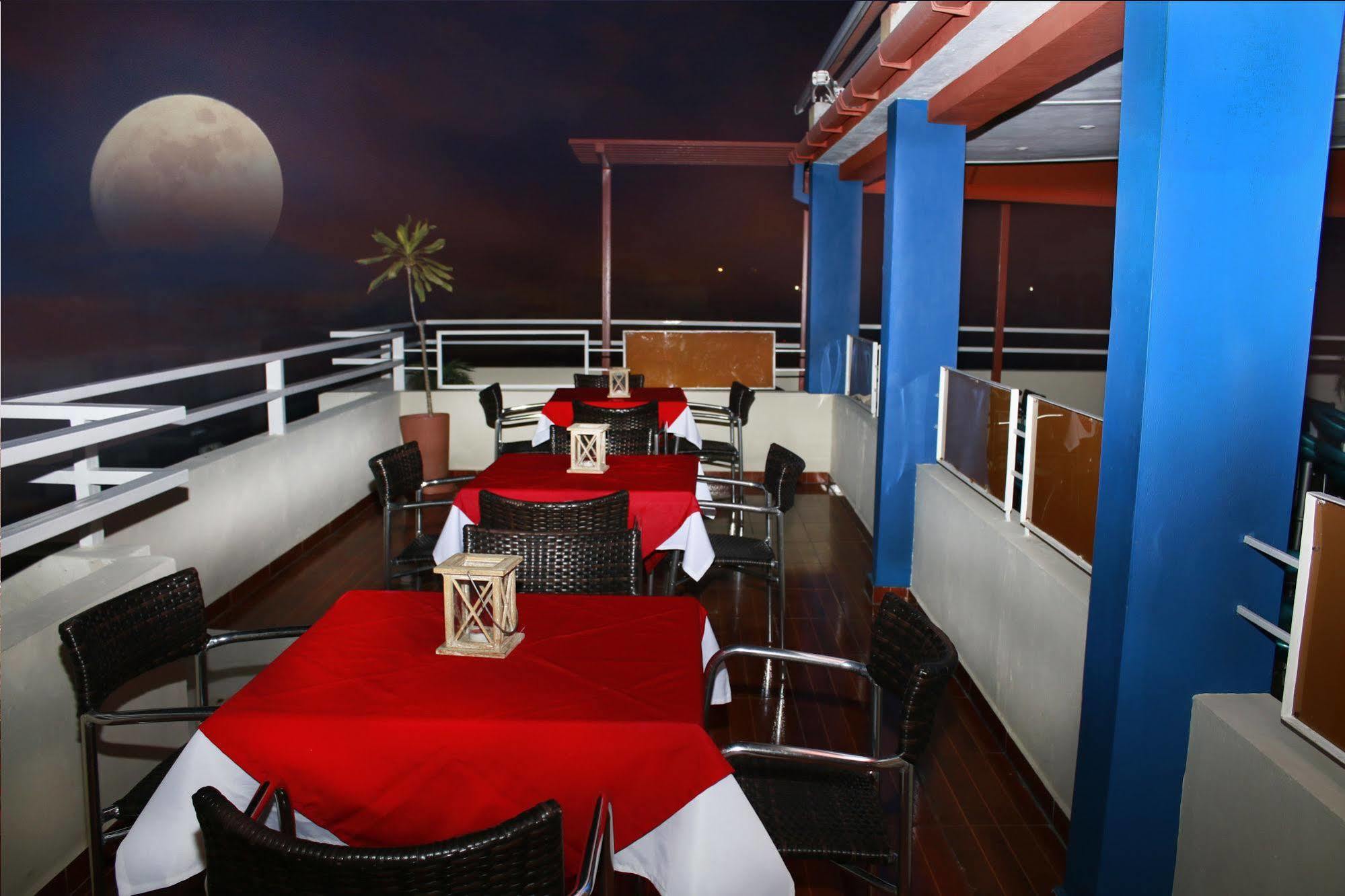 Hotel La Morada Санто Доминго Екстериор снимка