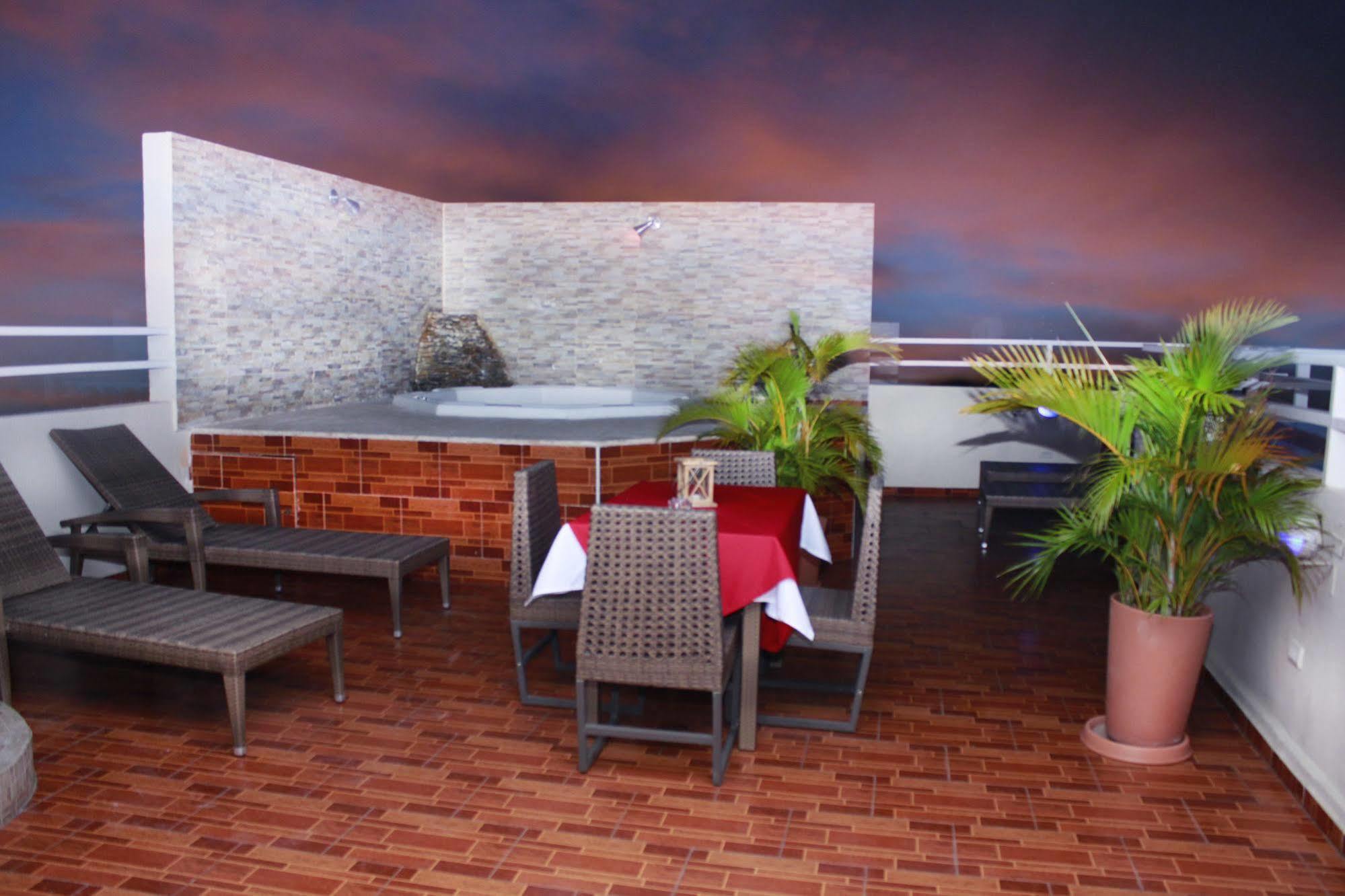 Hotel La Morada Санто Доминго Екстериор снимка